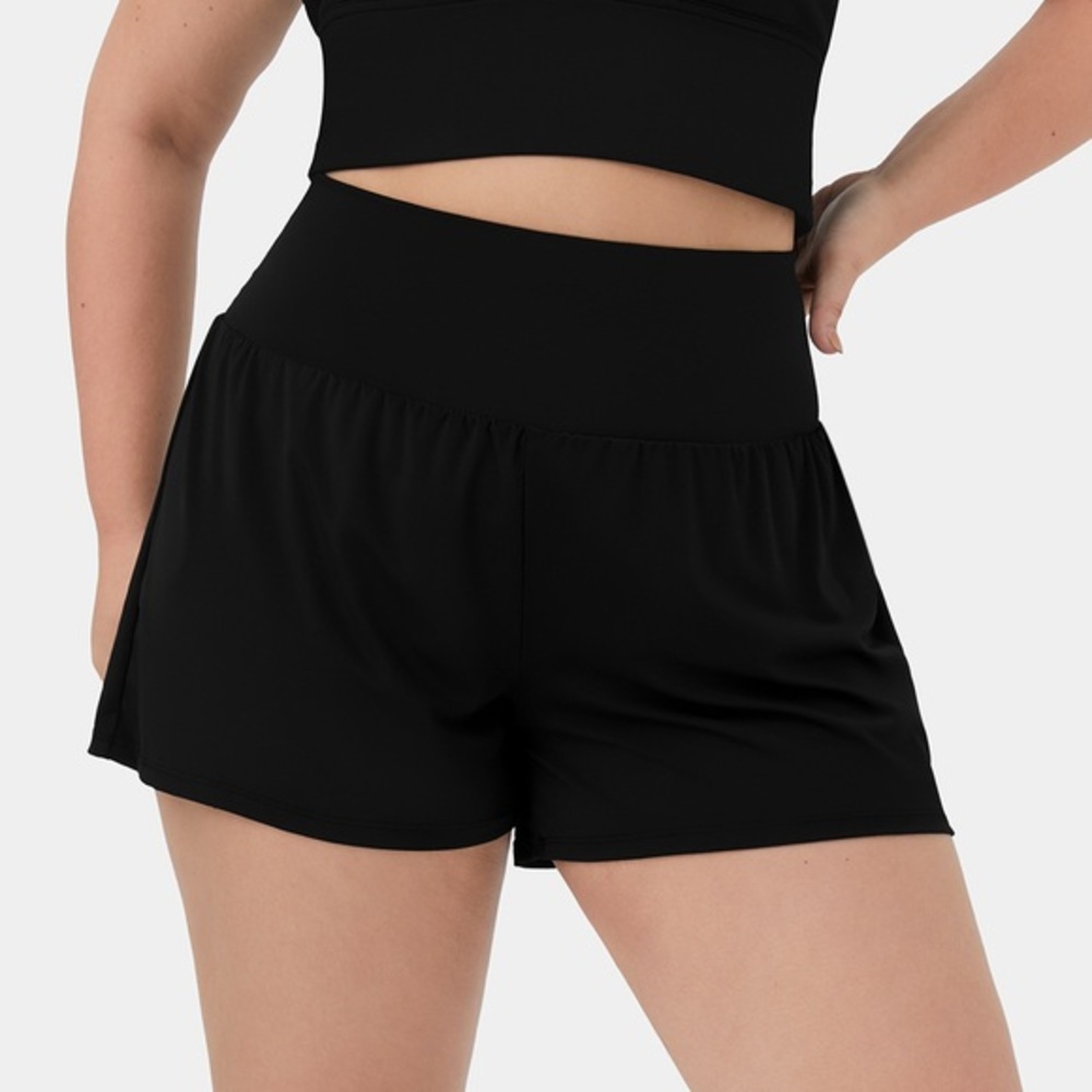 Halara Gym shorts with 2 hidden pockets
